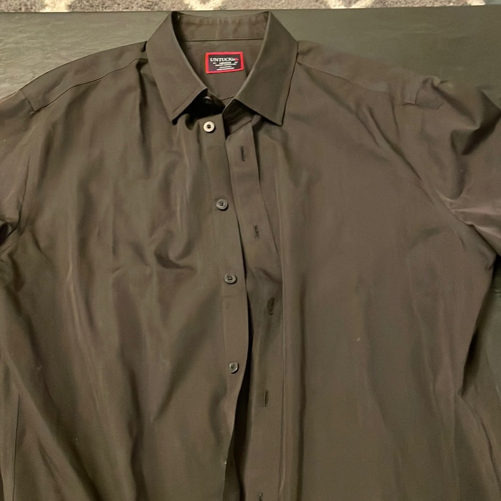 Brand New - UnTuckit - M